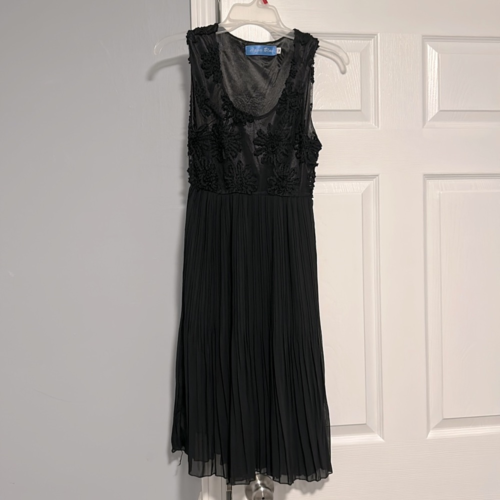 Women’s Sleeveless Midi Dress